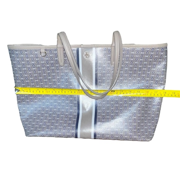 Tory Burch Gemini Link Tote and Wallet Set French Gray - Picture 3 of 16